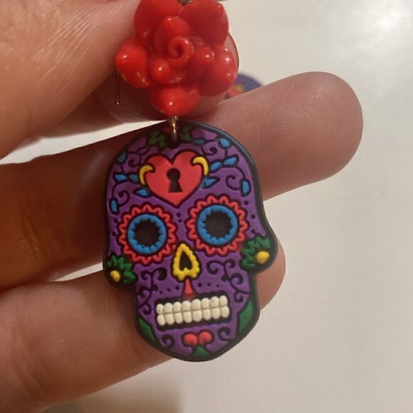 NEW Purple Day of the Dead Sugar Skull Drop Earrings - Picture 5 of 6